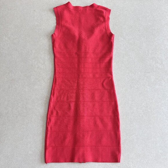 Bebe Deep V Zipper Bodycon Dress ASO Isabelle Lightwood - Picture 5 of 9